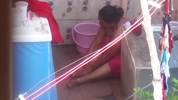 aunty bath open nude