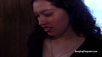 pregnant titcum