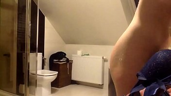 naked girl shower hidden cam pic