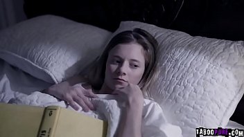 dad fingers daughters hairy pussy porn