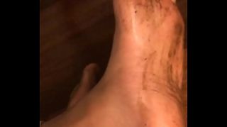 women_licking_dirty_feet_porn