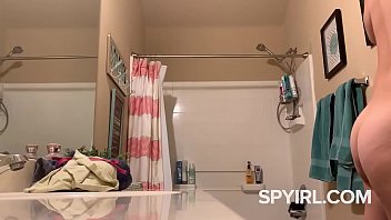 hard porn pantes hidden cam bathroom shower tolite