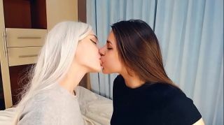 xxx picture girls kiss on the boobs lesbian