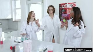sex videos school girls removing dress