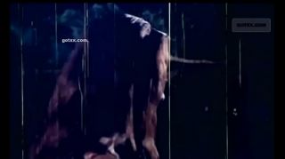 karisma_hot_jeens_video_song_dow