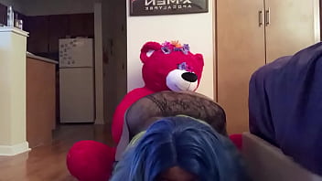 amature wife gives my friend a lap dance