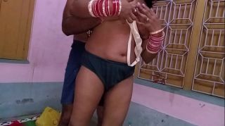srilankan village girl bathing