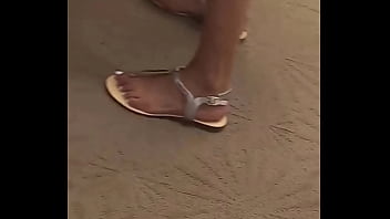 asian milf feet pics