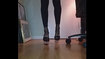 crossdresser legs walking in heels porn clips