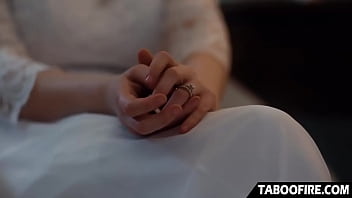 faye reagan goes lesbo on her wedding day