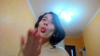 xxx walking bouncing tits