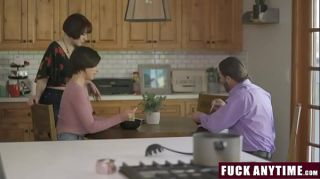 women_eating_each_others_orgasm_with_spoons_xxx