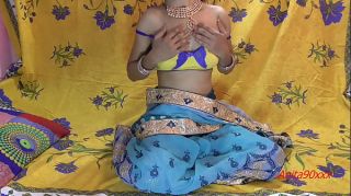 satin_saree_me_bhabhi