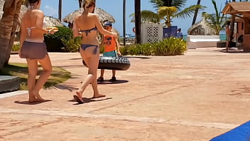 beach cabin girls 2019