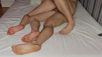 caught mom naked in bathroomporn