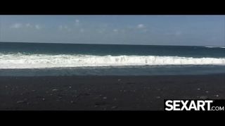 brazilians lesbian orgasm on coppacabana beach