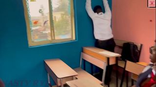 student_sucking_teacher_in_the_classroom_during_lectures_xvideos