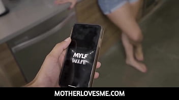 mom accident help sex