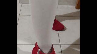 vaniity_in_red_boots