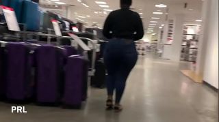 big booty spandex candid