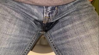 women_pee_jeans_porn