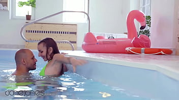 fuck in tha pool tebal and b f wochong