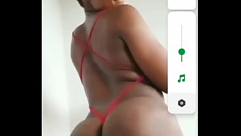 gh nude singer pussy