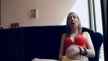 blonde xxx masturbate