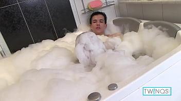 xxx tub rapteen